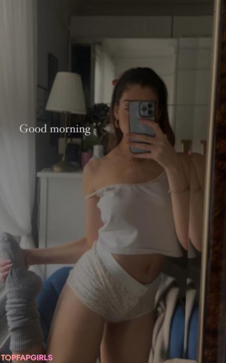 Leyla nude leaked OnlyFans photo #5