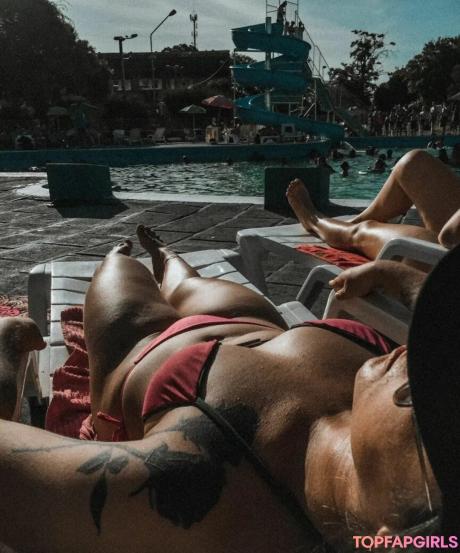 Kareningold nude leaked OnlyFans photo #3