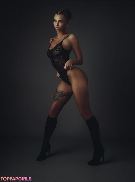 Sofie nude leaked OnlyFans photo #9