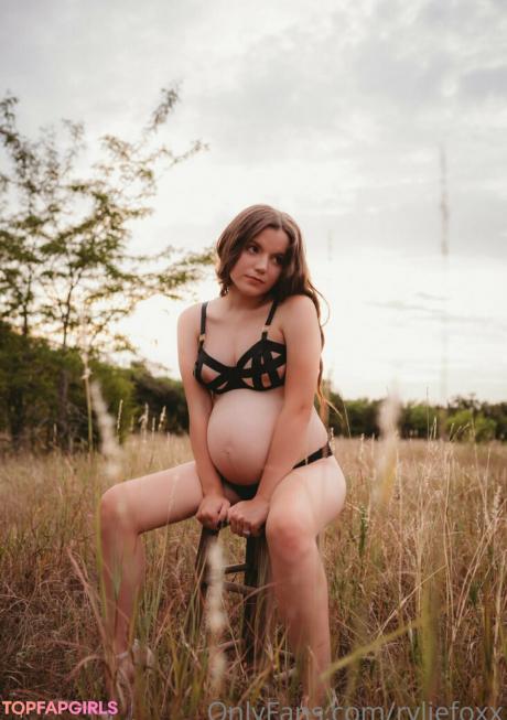 Ryliefoxx nude leaked OnlyFans photo #102