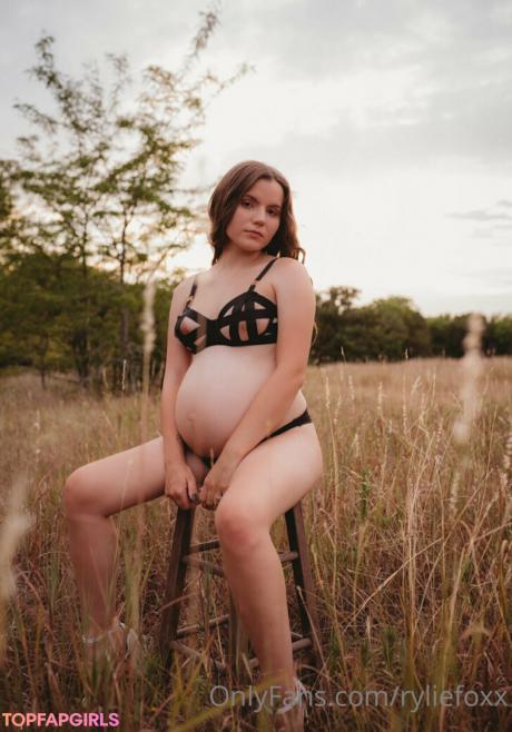 Ryliefoxx nude leaked OnlyFans photo #129