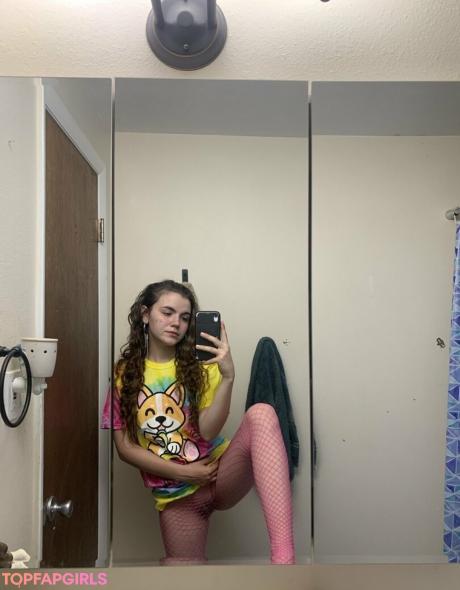 Ryliefoxx nude leaked OnlyFans photo #153