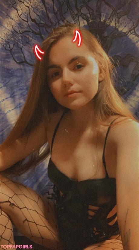 Ryliefoxx nude leaked OnlyFans photo #20
