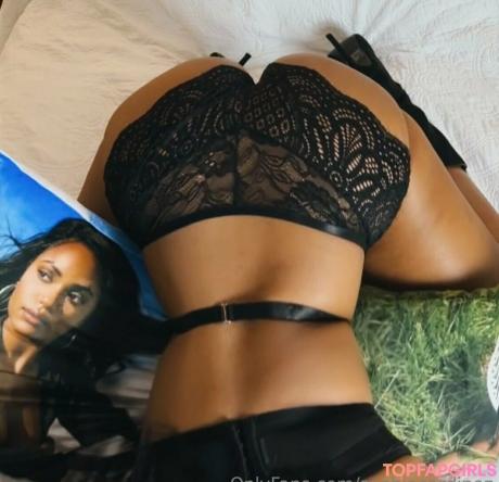 Sophiacardinez nude leaked OnlyFans photo #11