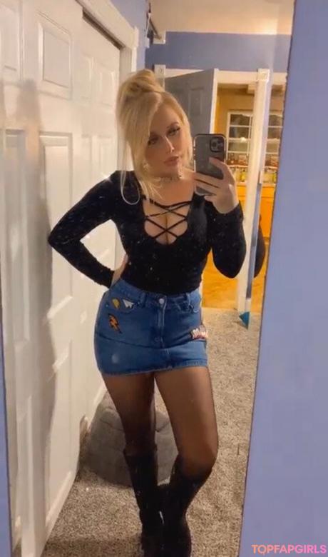 Rhiannon nude leaked OnlyFans photo #11