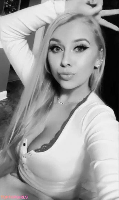 Rhiannon nude leaked OnlyFans photo #36