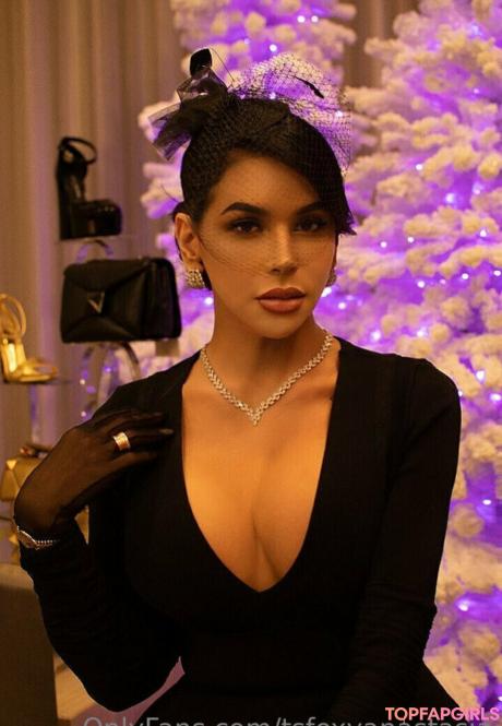 Tsfoxyanastasia nude leaked OnlyFans photo #17