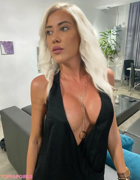Anacrudu nude leaked OnlyFans photo #13