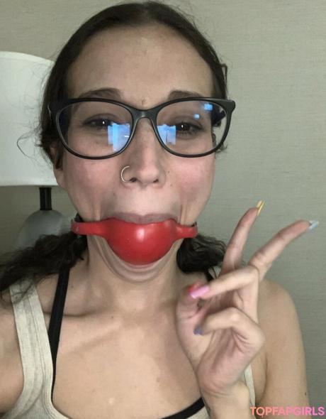 Realgarnetrose nude leaked OnlyFans photo #125