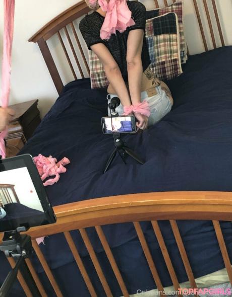 Realgarnetrose nude leaked OnlyFans photo #200