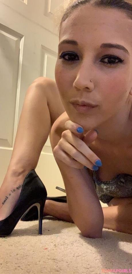 Realgarnetrose nude leaked OnlyFans photo #256