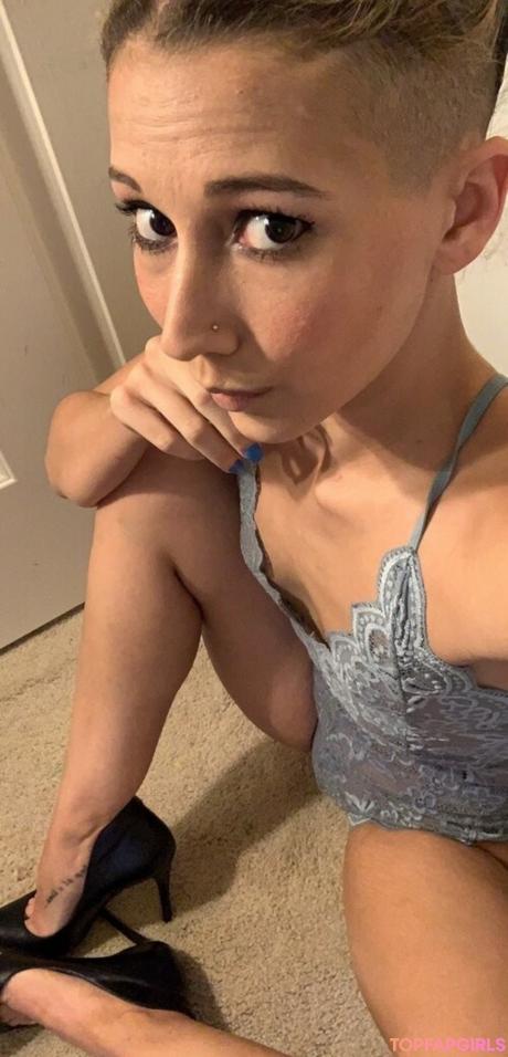 Realgarnetrose nude leaked OnlyFans photo #258