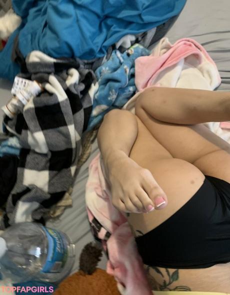 Realgarnetrose nude leaked OnlyFans photo #30