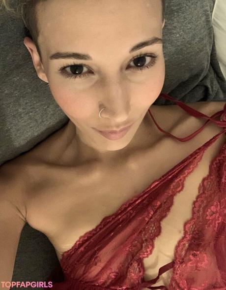 Realgarnetrose nude leaked OnlyFans photo #304