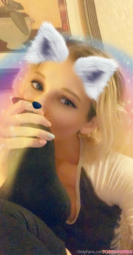 Realgarnetrose nude leaked OnlyFans photo #356