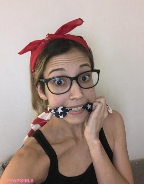 Realgarnetrose nude leaked OnlyFans photo #428