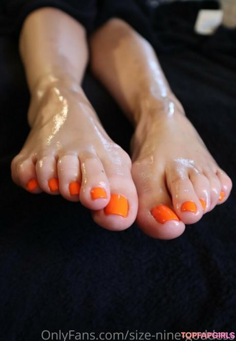Size-nine-goddess nude leaked OnlyFans photo #4