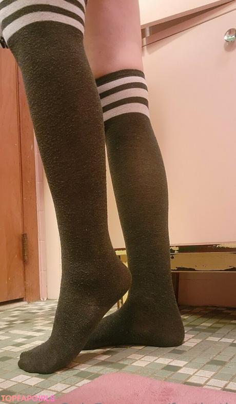 Feetbeth nude leaked OnlyFans photo #102
