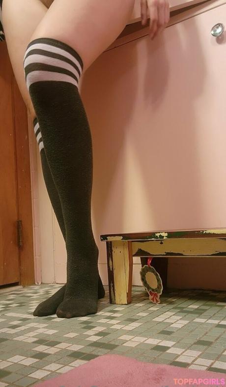 Feetbeth nude leaked OnlyFans photo #103
