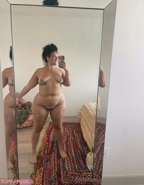 Thecurvyfoxx nude leaked OnlyFans photo #13