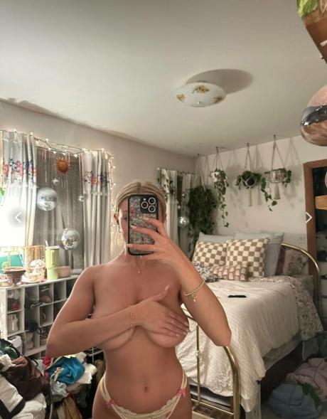 Sara nude leaked OnlyFans photo #45