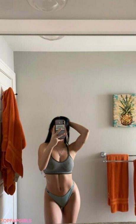 Sofia nude leaked OnlyFans photo #7