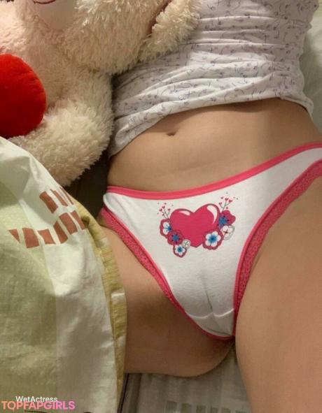 Yourwetactress nude leaked OnlyFans photo #6