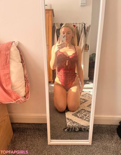 Britishgrlnextdoor nude leaked OnlyFans photo #59