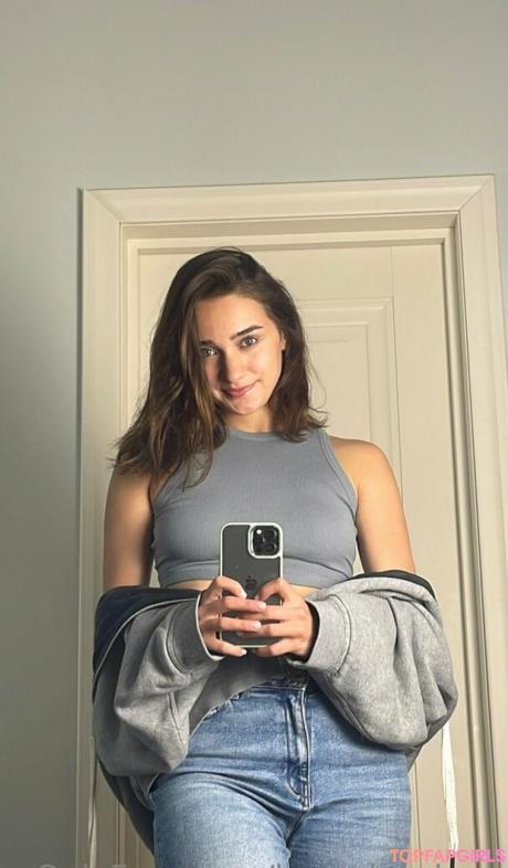 Bayraktarivna nude leaked OnlyFans photo #41