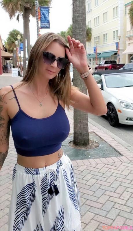 Lydia nude leaked OnlyFans photo #8