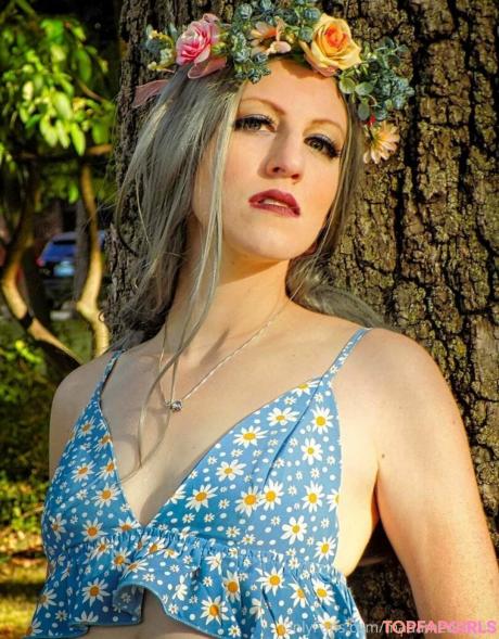 Madamedragnir nude leaked OnlyFans photo #27
