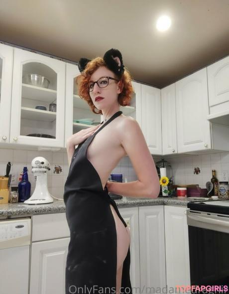 Madamedragnir nude leaked OnlyFans photo #52