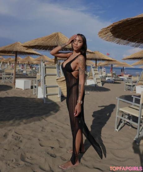 Paola nude leaked OnlyFans photo #6
