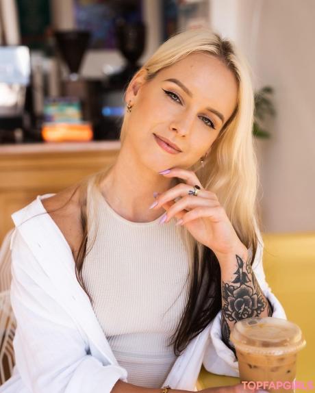 Sonja nude leaked OnlyFans photo #27