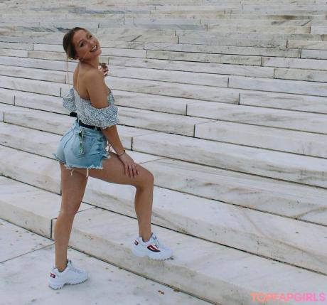 Courtney nude leaked OnlyFans photo #5