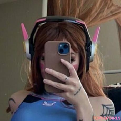 Ivywaifuu nude leaked OnlyFans photo #17