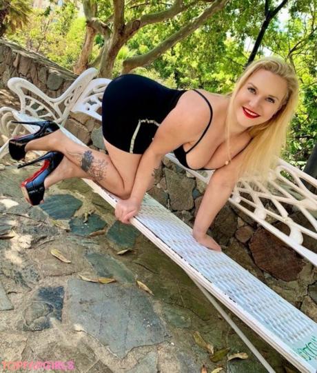 Dolly nude leaked OnlyFans photo #30