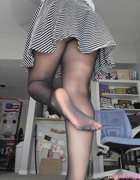 Fitfeet.2021 nude leaked OnlyFans photo #2