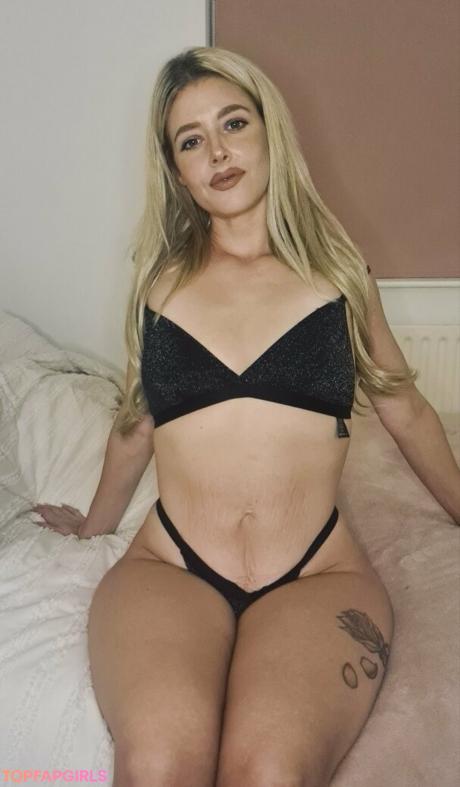 Maloryfox nude leaked OnlyFans photo #15