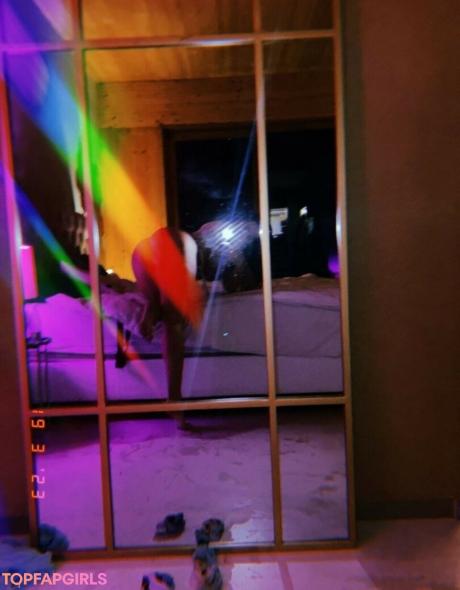 La nude leaked OnlyFans photo #379