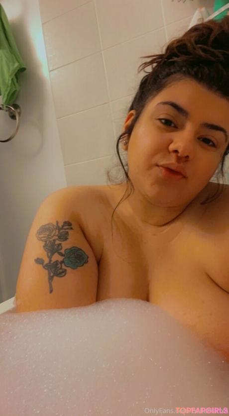Bellabianxa nude leaked OnlyFans photo #7