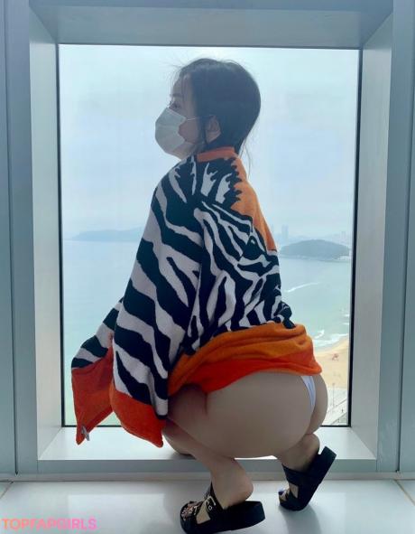 Zennyrt nude leaked OnlyFans photo #34