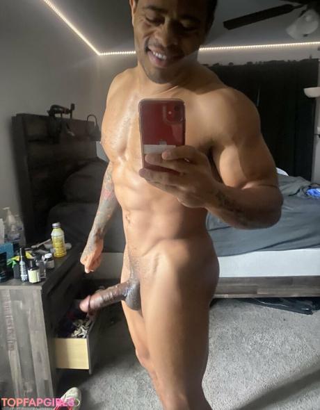 Justicelv4 nude leaked OnlyFans photo #16