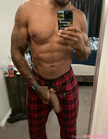 Justicelv4 nude leaked OnlyFans photo #54