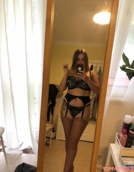 Siobhan nude leaked OnlyFans photo #14