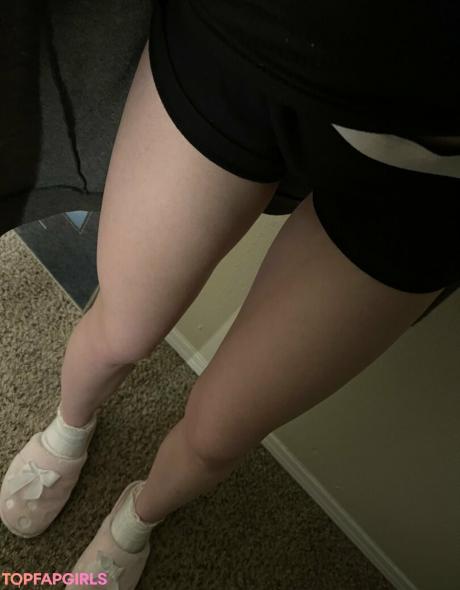 Pixienicky nude leaked OnlyFans photo #31
