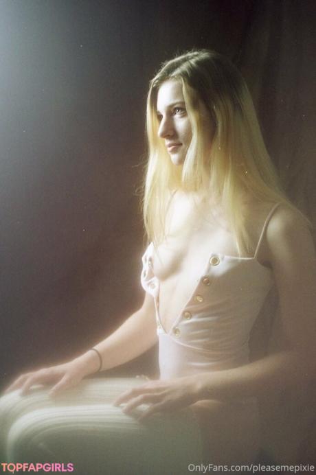 Pixienicky nude leaked OnlyFans photo #78