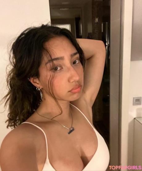 Sabrina nude leaked OnlyFans photo #140