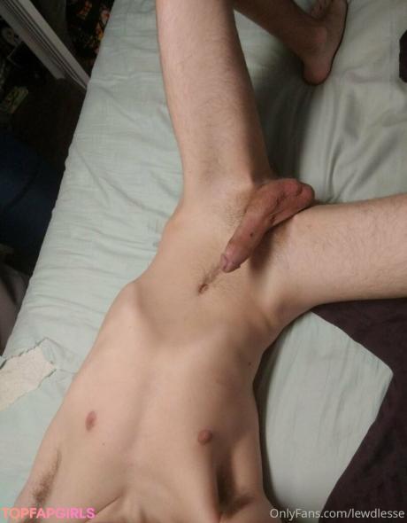 Lewdlesse nude leaked OnlyFans photo #10