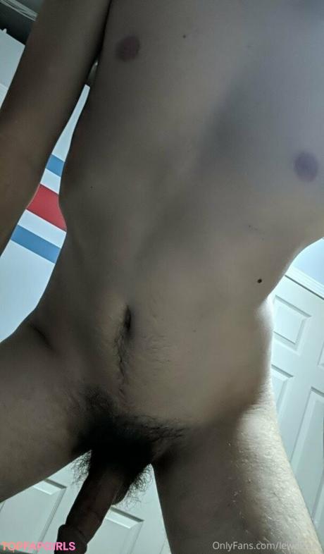 Lewdlesse nude leaked OnlyFans photo #4